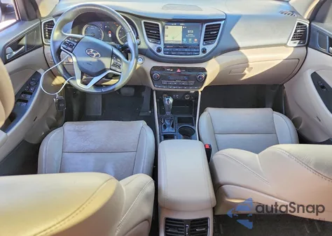 2018 Hyundai Tucson Value z USA, uszkodzony, nr VIN KM8J33A25JU809271